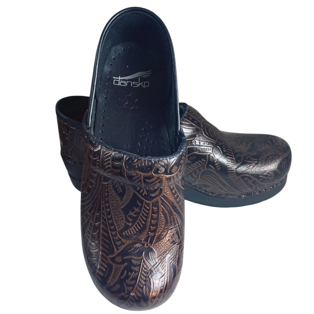 Dansko‎ Brown Tooled Comfort Clogs Size 39 EU / 7 US Comfy Western Work Shoes